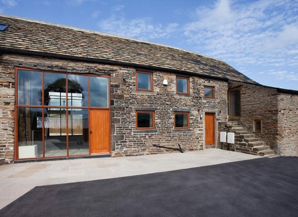 The Barn holiday cottage sleeps 8.